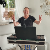 dj avatar