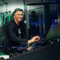 dj avatar
